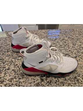 Nike Air Jordan Mars 270 Men's Size 11